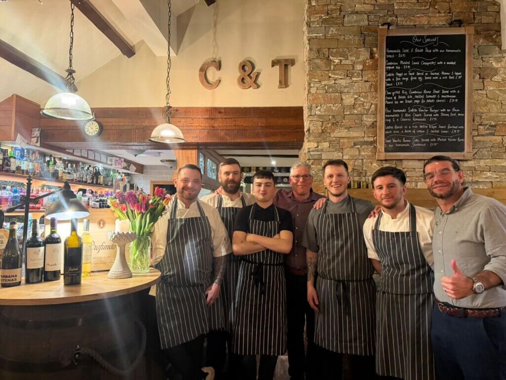 Valle Secreto Visit to Crown & Thistle